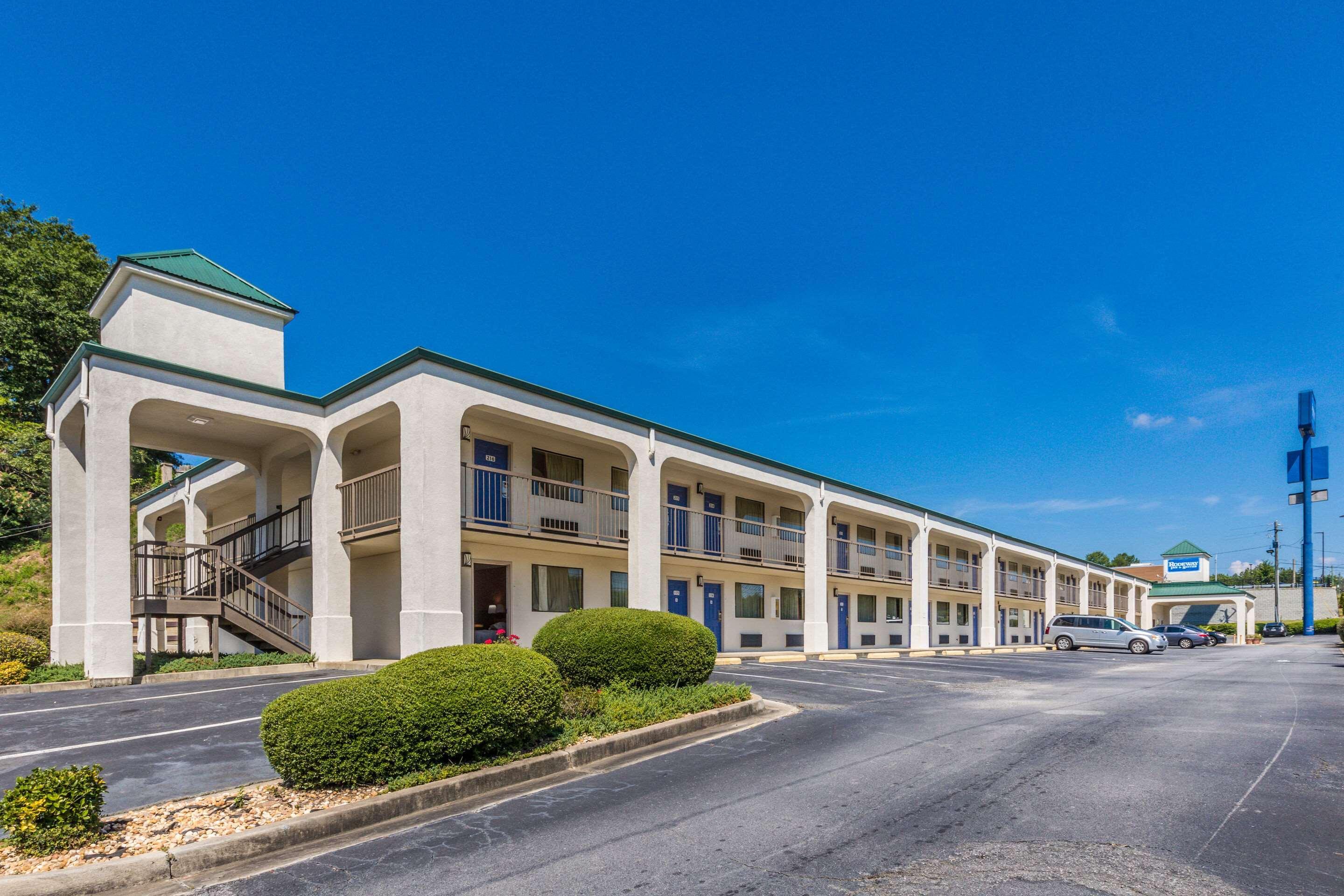 Rodeway Inn & Suites Macon Buitenkant foto